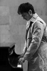 Ryota Nozaki - японский пианист, ди-джей,
